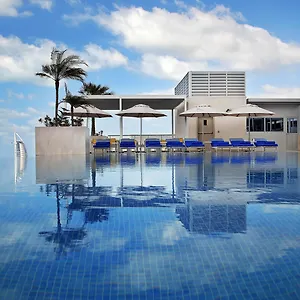 Grand Cosmopolitan Otel